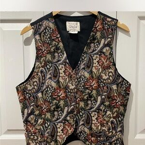 Dalia Floral Tapestry Vest